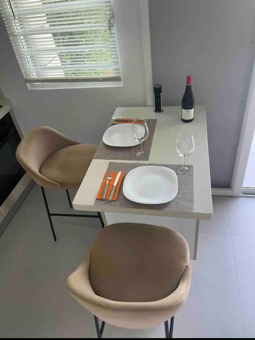 Logement Insolite Sous Les Tropiques La Savane 外观 照片